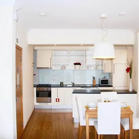 Charming Flat In Chiado-Lisbon-2